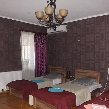 Guest House Gio Tbiliszi Kültér fotó
